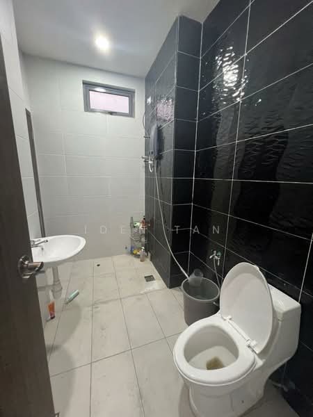 Cluster House for Sale in Taman Bukit Skudai (Skudai) - Iden Tan - Bathroom - PropertyGuru.com.my