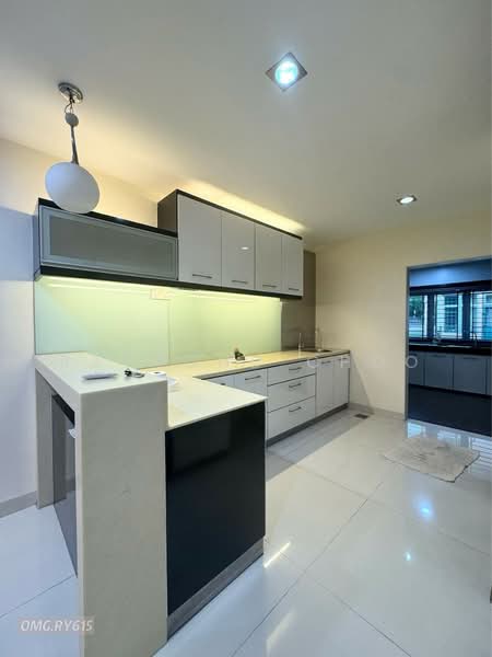 Clivia @ Bandar Parklands untuk Untuk Dijual - RM 1,150,000, Apr 2026 - Kitchen - PropertyGuru.com.my