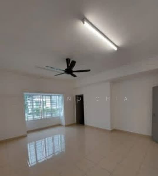 Taman Desa Dengkil untuk Untuk Disewa - RM 1,550 /bulan, Apr 2026 - Living Room - PropertyGuru.com.my