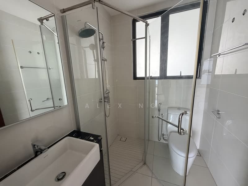 Condominium for Sale at Kings Bay @ Country Garden Danga Bay - Alex Ng - Bathroom - PropertyGuru.com.my