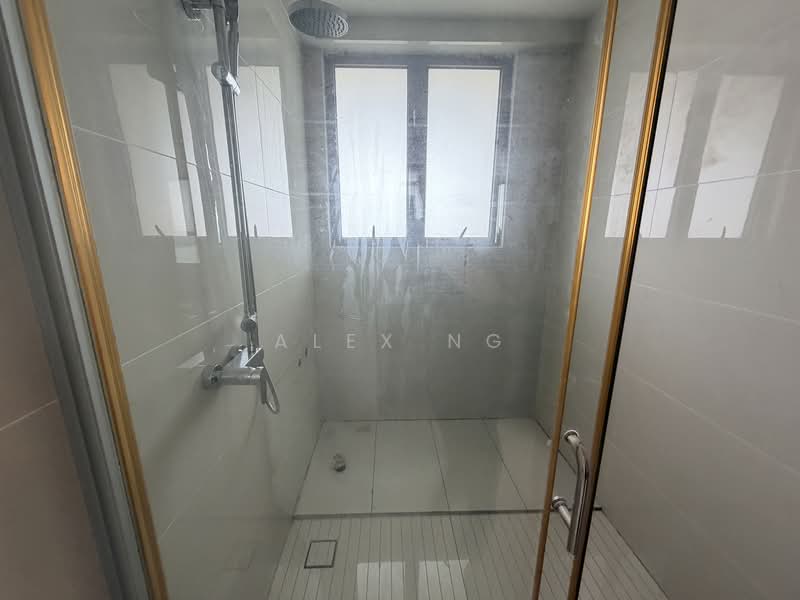 Condominium for Sale at Kings Bay @ Country Garden Danga Bay - Alex Ng - Bathroom - PropertyGuru.com.my
