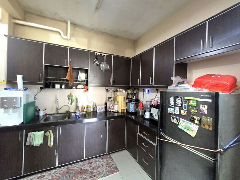Apartment for Sale at Apartment Sri Hijauan - Luqman Ramli - Kitchen - PropertyGuru.com.my