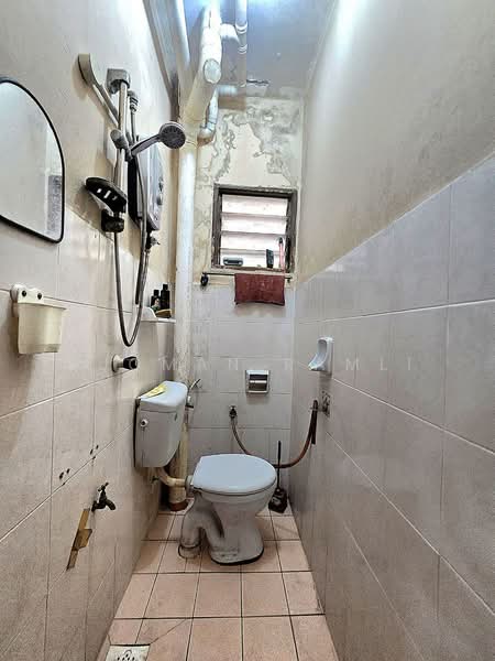 Apartment for Sale at Apartment Sri Hijauan - Luqman Ramli - Bathroom - PropertyGuru.com.my