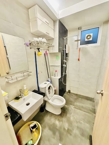 QuayWest Residence untuk Untuk Disewa - RM 2,400 /bulan, Apr 2026 - Bathroom - PropertyGuru.com.my