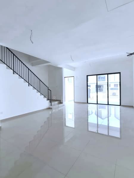2-storey Terraced House for Sale in Bandar Dato Onn (Tebrau) - Karl Lim - Living Room - PropertyGuru.com.my