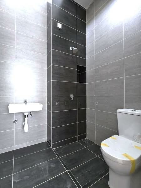 2-storey Terraced House for Sale in Bandar Dato Onn (Tebrau) - Karl Lim - Bathroom - PropertyGuru.com.my