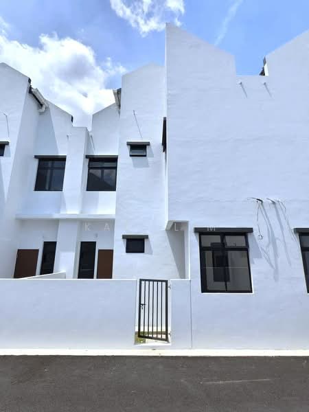 2-storey Terraced House for Sale in Bandar Dato Onn (Tebrau) - Karl Lim - Exterior - PropertyGuru.com.my