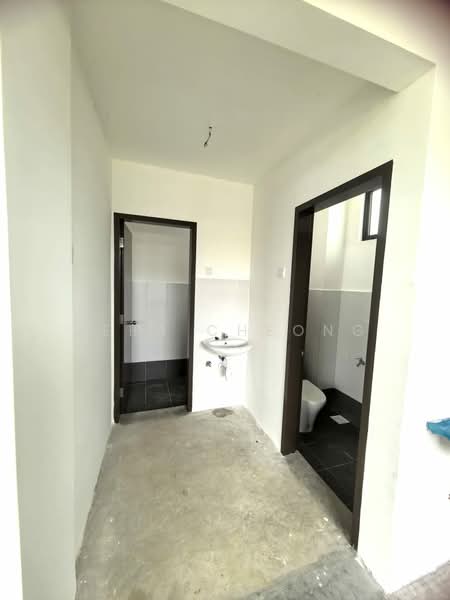 Shop / Office for Rent in Pasir Gudang (Johor) - Vera Cheong - Bathroom - PropertyGuru.com.my