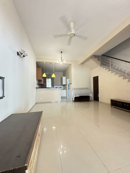 2.5-storey Terraced House for Sale in Sungai Ara (Penang) - Jacyntha Lee - Living Room - PropertyGuru.com.my