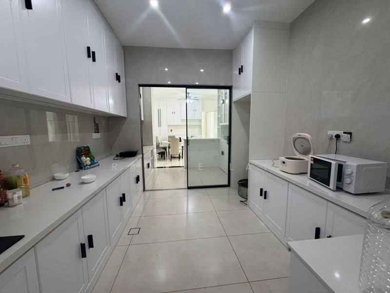 Semi-Detached House for Rent in Iskandar Puteri (Nusajaya) (Johor) - Rainee Lai - Kitchen - PropertyGuru.com.my