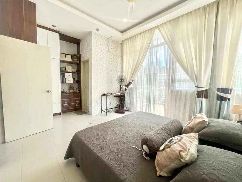 Cluster House for Sale in Bandar Saujana Putra (Tanjong Duabelas) - Hazeman Omar - Bedroom - PropertyGuru.com.my