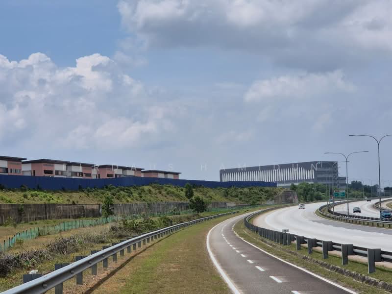 Untuk Disewa - Elmina Business Park