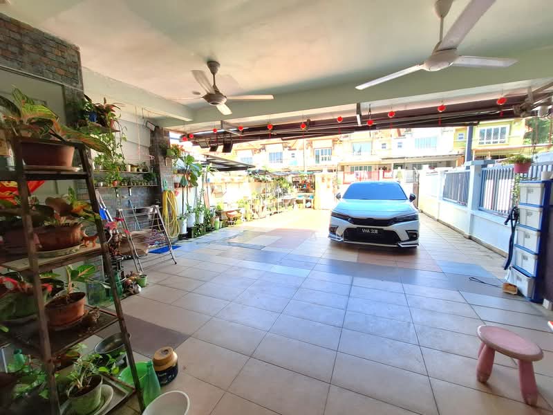 2-storey Terraced House for Sale in Taman Mutiara Indah (Puchong) - Ian Fan - Huge Carporch (4 cars) - PropertyGuru.com.my