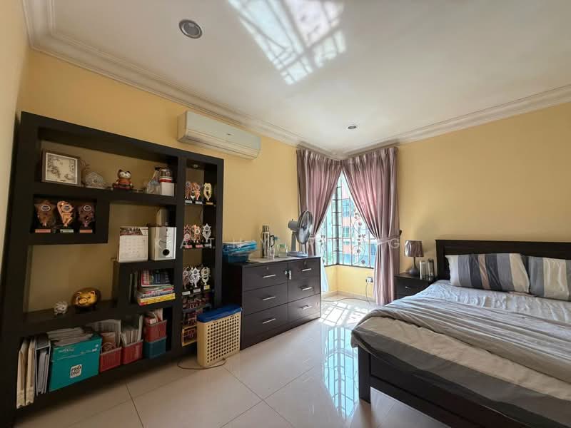 Bungalow for Sale in Rawang (Selangor) - Kathy Pong - Bedroom - PropertyGuru.com.my