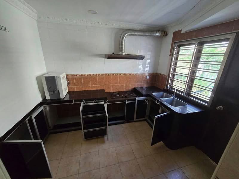 2-storey Terraced House for Sale in Bandar Indahpura (Kulai) - Jack Ting - Kitchen - PropertyGuru.com.my