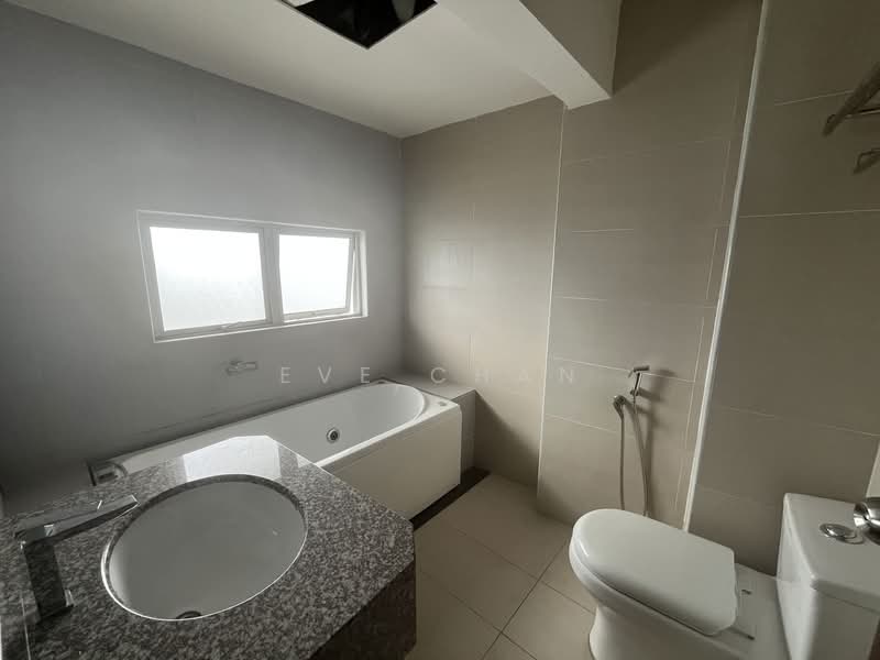 Anjung Seri untuk Untuk Dijual - RM 648,000, Apr 2026 - Bathroom - PropertyGuru.com.my