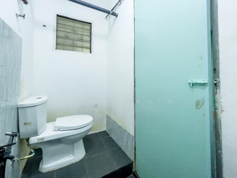 Taman Bukit Mewah untuk Untuk Dijual - RM 300,000, Apr 2026 - Bathroom - PropertyGuru.com.my