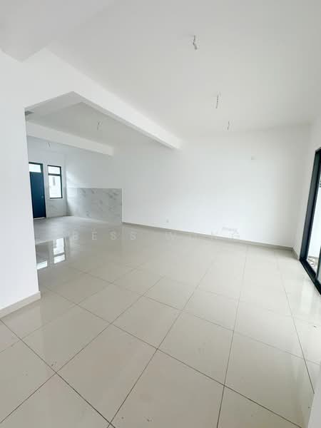 2-storey Terraced House for Rent in Johor Bahru (Johor) - Bess Wong - Living Room - PropertyGuru.com.my