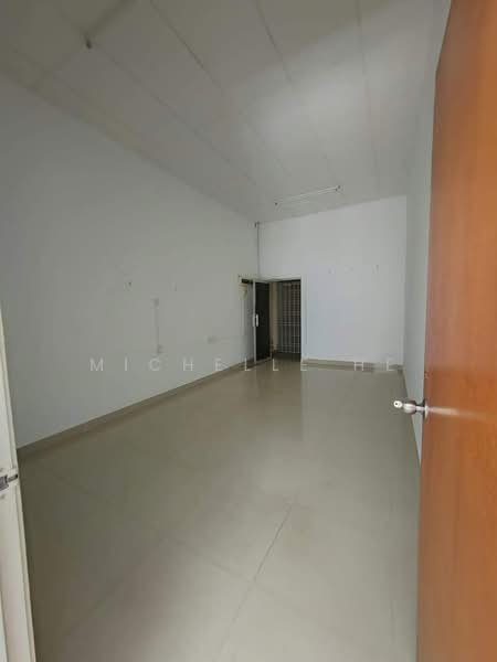 Shop / Office for Sale in Bandar Putra (Kulai) - Michelle He - Interior - PropertyGuru.com.my