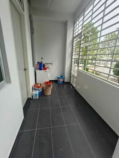 2-storey Terraced House for Sale in Taman Mount Austin (Tebrau) - Jack Ting - Balcony - PropertyGuru.com.my