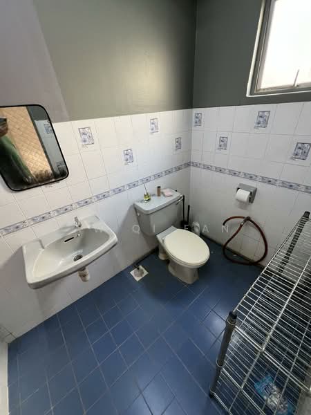 Condominium for Sale at Sri Suajaya Condominium - Aw Qi Fan - Bathroom - PropertyGuru.com.my