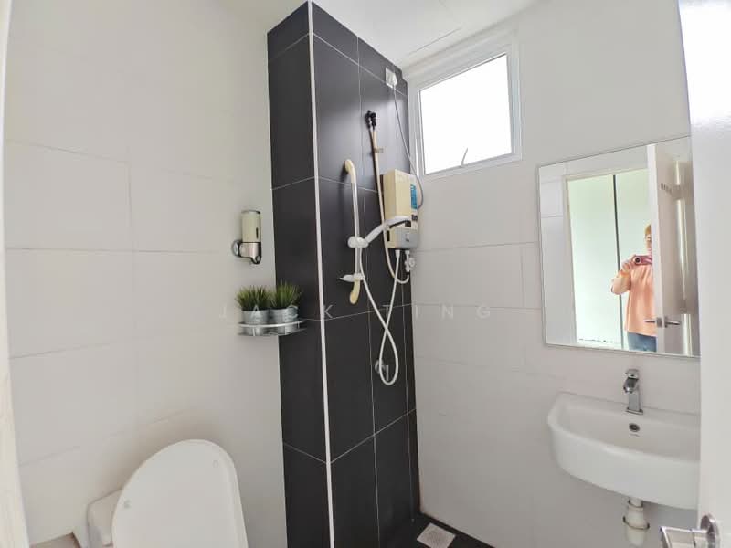 Twin Danga Residence untuk Untuk Disewa - RM 1,800 /bulan, Apr 2026 - Bathroom - PropertyGuru.com.my