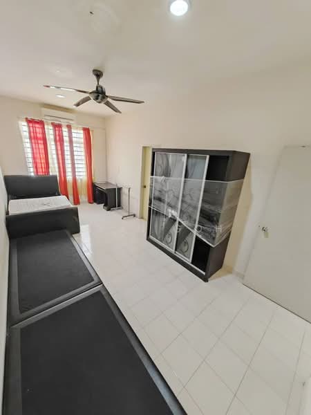 Taman Putra Impiana (Phase 2) untuk Untuk Dijual - RM 585,000, Apr 2026 - Bedroom - PropertyGuru.com.my