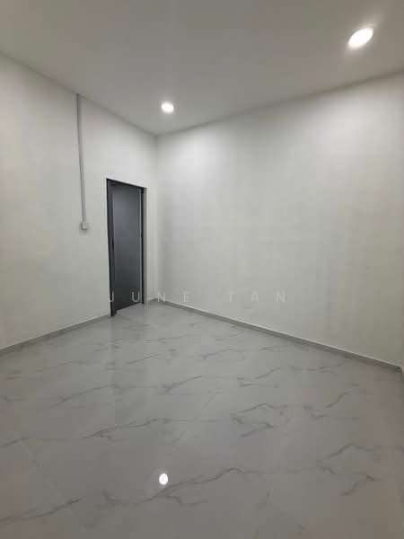 1-storey Terraced House for Sale in Taman Abad (Johor Bahru) - June Tan - Interior - PropertyGuru.com.my