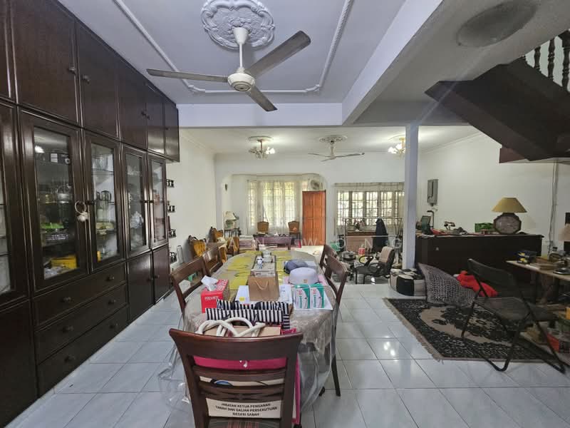 Rumah Teres 2 Tingkat untuk Dijual di Damansara Jaya (Petaling Jaya) - Bryan Wong - Living Room - PropertyGuru.com.my
