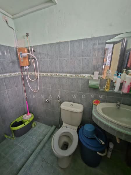 Rumah Teres 2 Tingkat untuk Dijual di Damansara Jaya (Petaling Jaya) - Bryan Wong - Bathroom - PropertyGuru.com.my