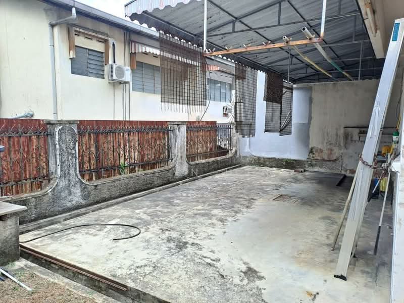 Semi-Detached House for Sale in Taman Pelangi (Johor Bahru) - Evelyn Heng - Exterior - PropertyGuru.com.my