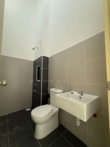 Bandar Putra untuk Untuk Disewa - RM 2,500 /bulan, Apr 2026 - PropertyGuru.com.my