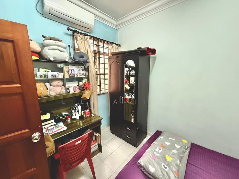 2-storey Terraced House for Sale in Permas Jaya (Johor Bahru) - Lilara Tiew - Bedroom - PropertyGuru.com.my