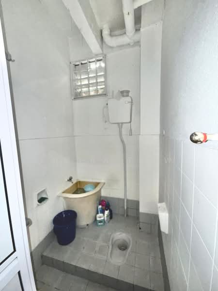 2-storey Terraced House for Sale in Permas Jaya (Johor Bahru) - Lilara Tiew - Bathroom - PropertyGuru.com.my