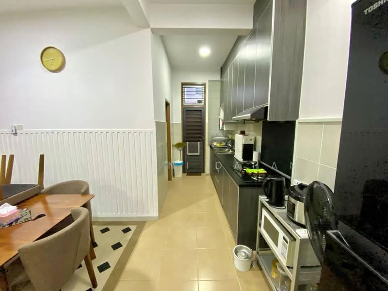2-storey Terraced House for Sale in Semenyih (Selangor) - Noraini Dahan - Kitchen - PropertyGuru.com.my