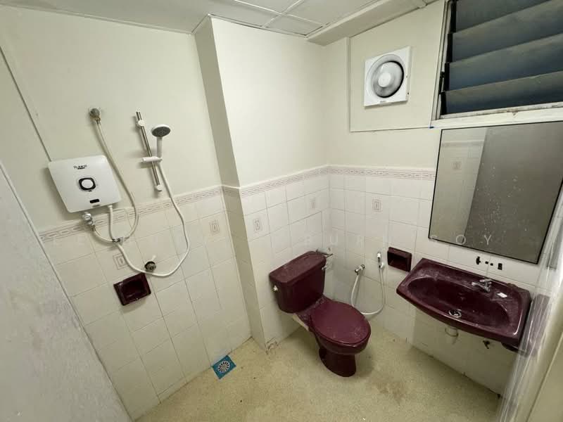 Condominium for Rent at Kelana Puteri - Ee Huey Coburn Soy - Bathroom - PropertyGuru.com.my