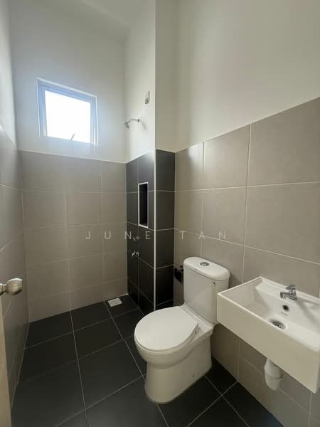 1-storey Terraced House for Sale in Taman Kulai Jaya (Kulai) - June Tan - Bathroom - PropertyGuru.com.my