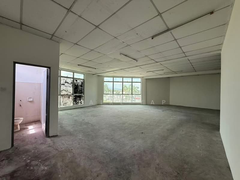Shop / Office for Rent in Taman Kempas Utama (Tebrau) - Claire Yap - Interior - PropertyGuru.com.my