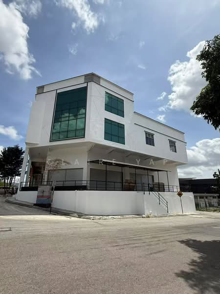 Shop / Office for Rent in Taman Kempas Utama (Tebrau) - Claire Yap - Exterior - PropertyGuru.com.my