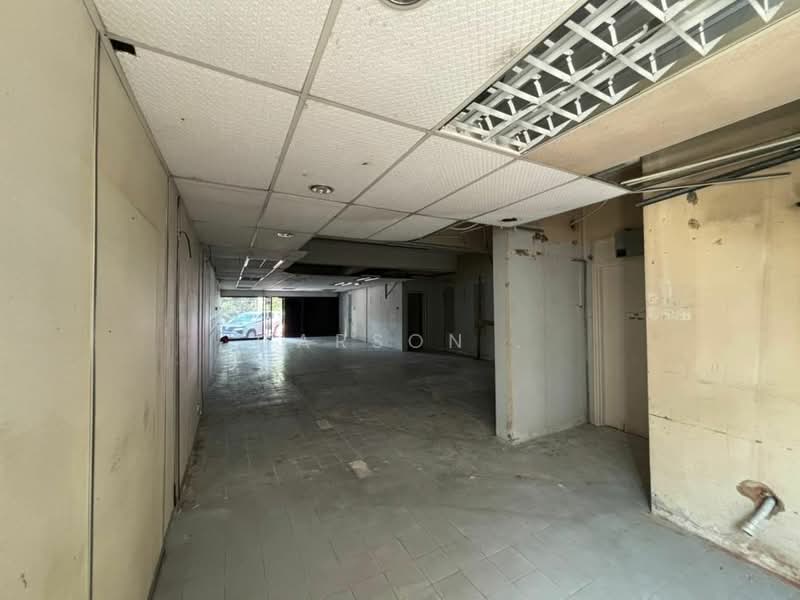 Shop / Office for Rent in Taman Pelangi (Johor Bahru) - Carson . - Interior - PropertyGuru.com.my