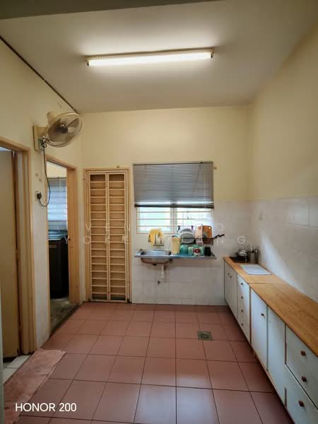 Impian 6 (2-Storey, 22x75) @ Setia Alam untuk Untuk Disewa - RM 2,400 /bulan, Apr 2026 - Kitchen - PropertyGuru.com.my