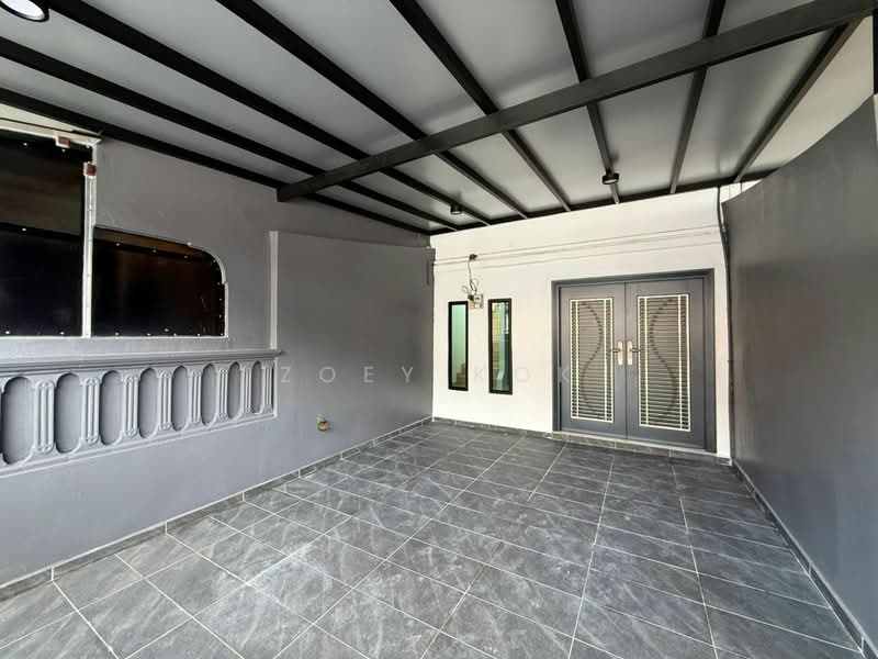 2-storey Terraced House for Sale in Taman Damai Jaya (Skudai) - Zoey Kok - Entrance - PropertyGuru.com.my