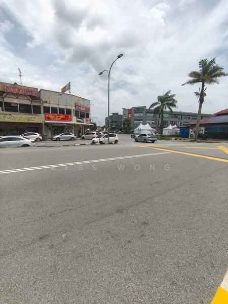 Shop for Sale in Kota Kecil (Kota Tinggi) - Bess Wong - Exterior - PropertyGuru.com.my