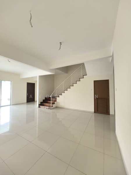 2.5-storey Terraced House for Sale in Bandar Bukit Tinggi 2 (Klang) - Anddy Gan - Living Room - PropertyGuru.com.my