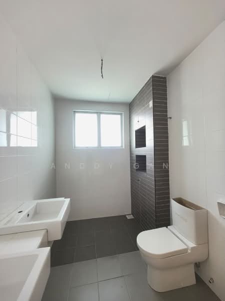 2.5-storey Terraced House for Sale in Bandar Bukit Tinggi 2 (Klang) - Anddy Gan - Bathroom - PropertyGuru.com.my
