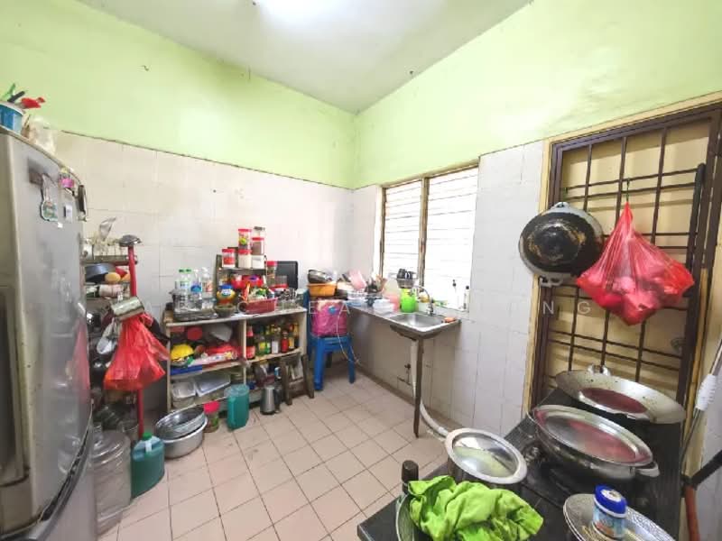 2-storey Terraced House for Sale in Bandar Botanic (Klang) - Yap Chean Chong - Kitchen - PropertyGuru.com.my