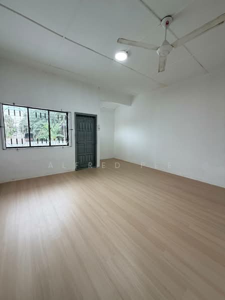 2-storey Terraced House for Sale in Kota Tinggi (Johor) - Alfred Pee - Interior - PropertyGuru.com.my