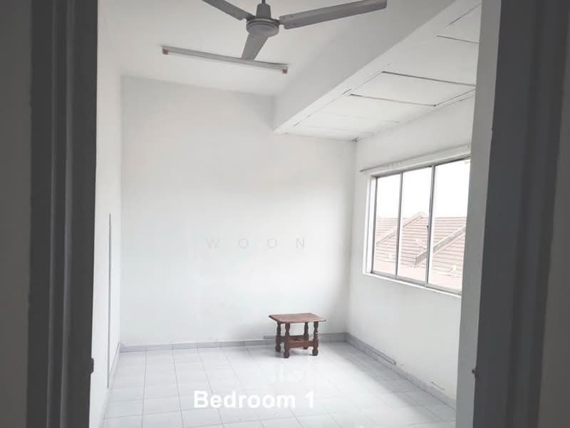 Townhouse for Rent in Taman Bukit Cheng (Cheng) - Woon . - Bedroom - PropertyGuru.com.my