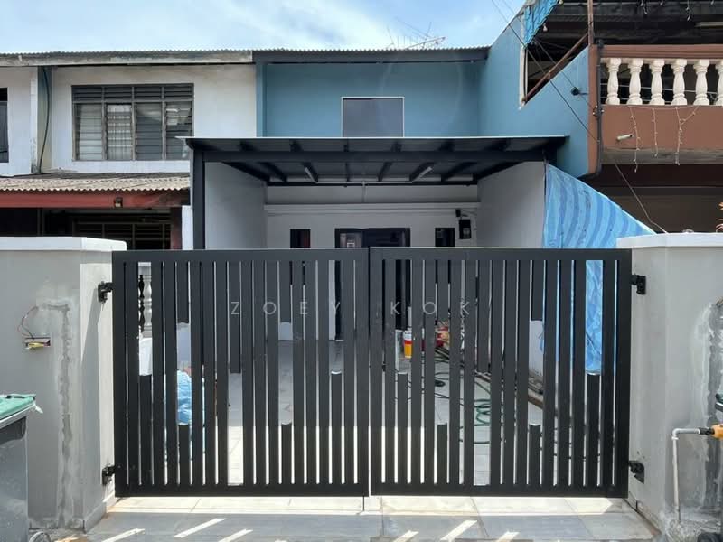 2-storey Terraced House for Sale in Taman Johor Jaya (Johor Bahru) - Zoey Kok - Exterior - PropertyGuru.com.my