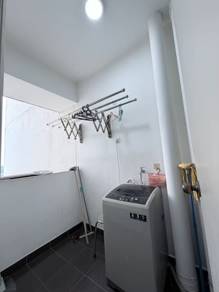 Apartment for Sale at Aliff Avenue (Dwi Alif) - Jin Teok - Balcony - PropertyGuru.com.my